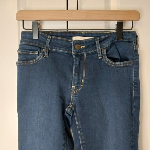 Levi Skinny 711 Jeans - Picture 3 of 9